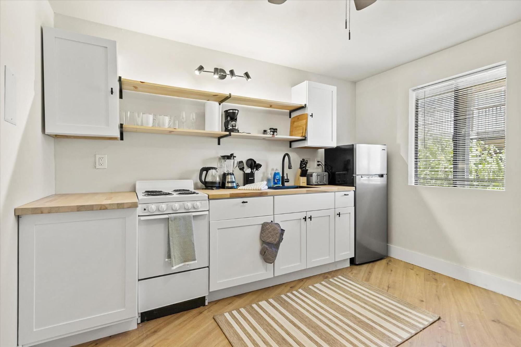 Modern Studio Apartment Near Merrimack Park Huntsville Dış mekan fotoğraf